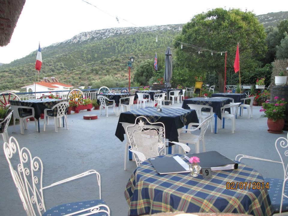 El Capitan Hotel Porto Koufo Ngoại thất bức ảnh